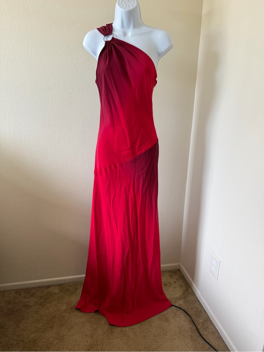 Chetta B Y2K One-Shoulder Red Evening Dress with Shoulder Ring